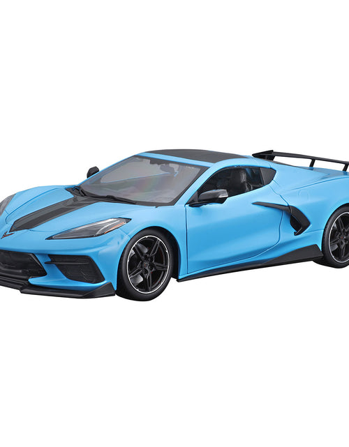 Load image into Gallery viewer, 1:18 SE 2020 Corvette Stingray Die-Cast Model
