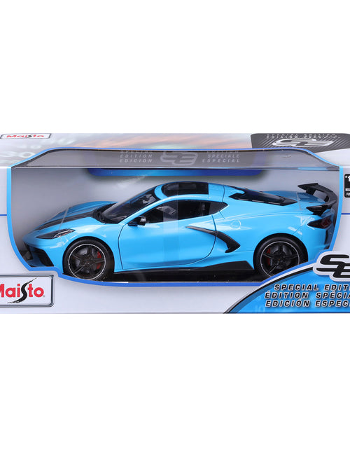 Load image into Gallery viewer, 1:18 SE 2020 Corvette Stingray Die-Cast Model
